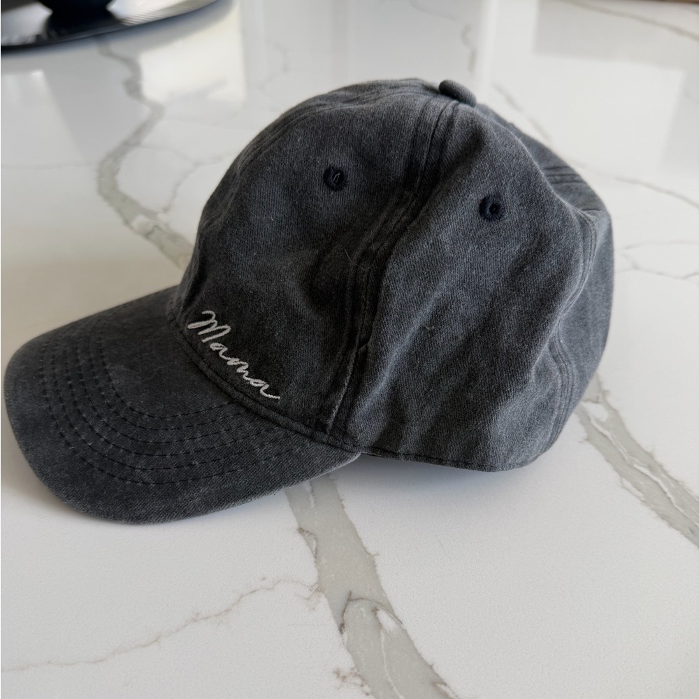 Gray Baseball Cap with Embroidered Mama Text